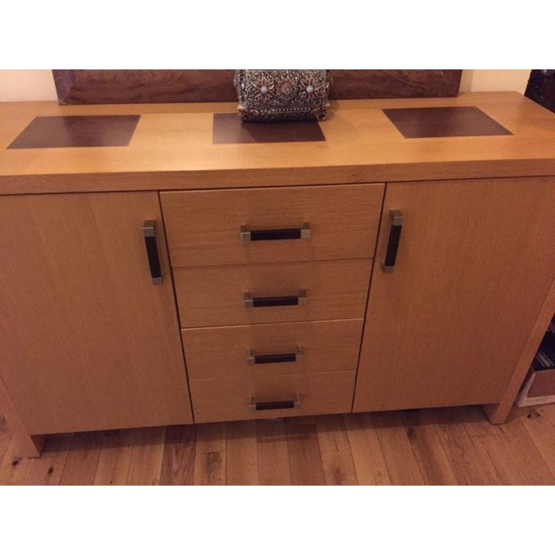 Side board solid wood as new