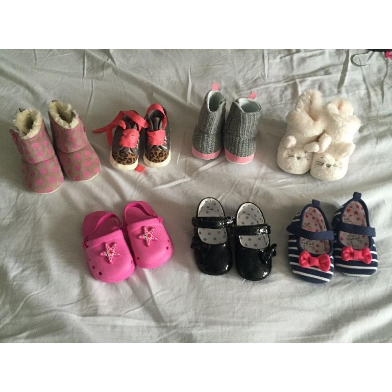 Huge bundle of girls 6-9 months clothes