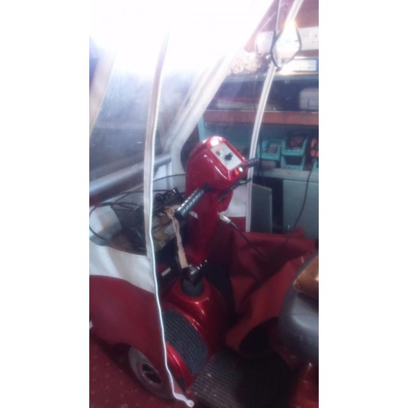 Mobility scooter