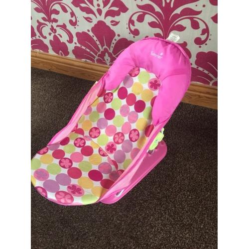 Pink baby bath support