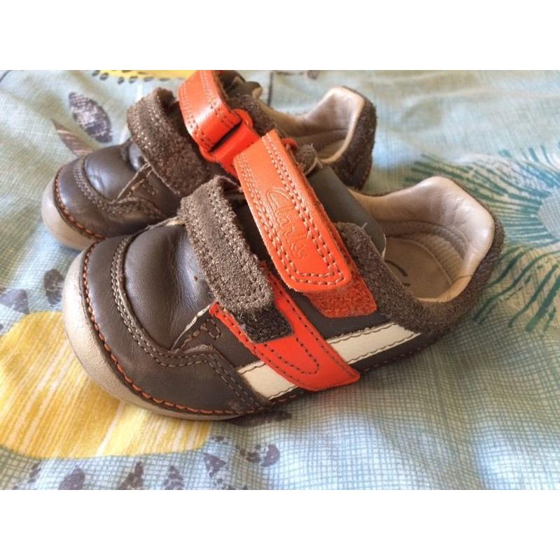 Clarks shoes size 3.5G