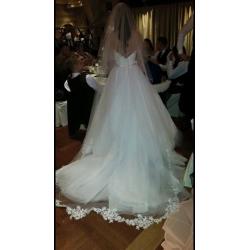 Wedding dress that sparkles