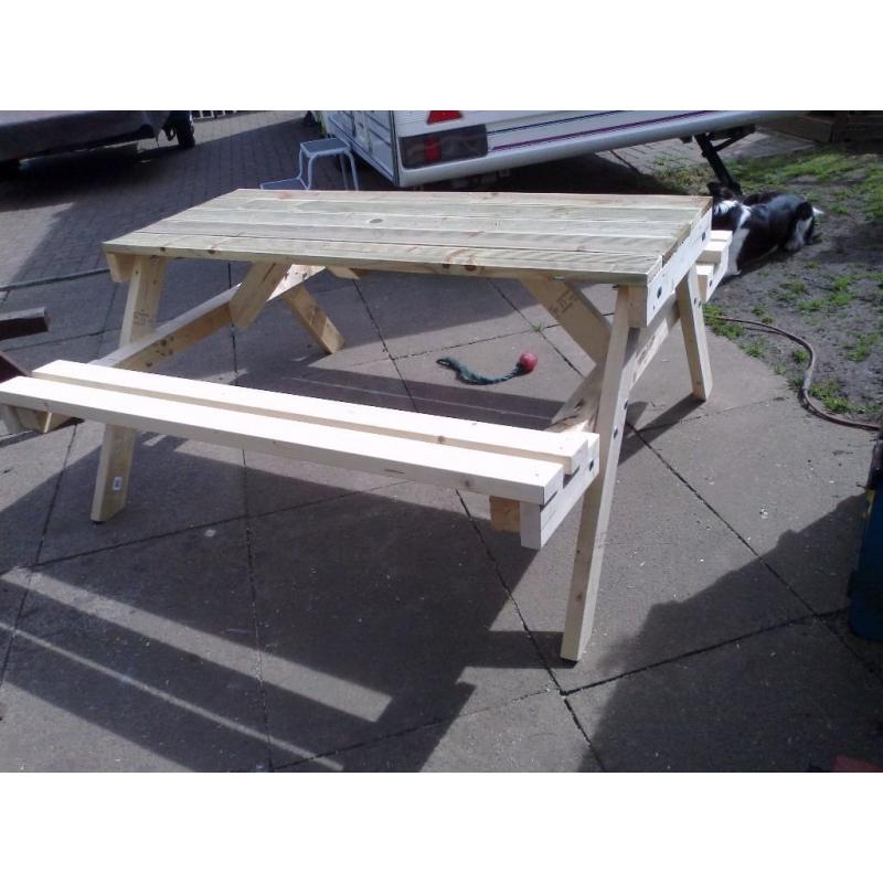 garden picnic bench