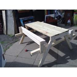garden picnic bench