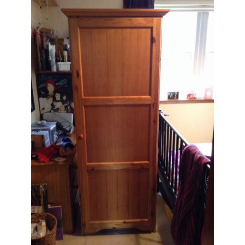 Lovely single wardrobe, pine, from Aspace