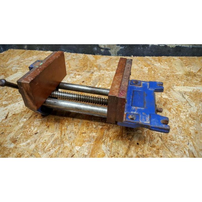 RECORD 52 ED WOODWORKING VICE