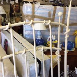 5 ft wrought iron bed with mattress