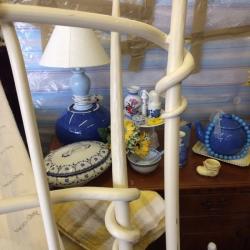 5 ft wrought iron bed with mattress