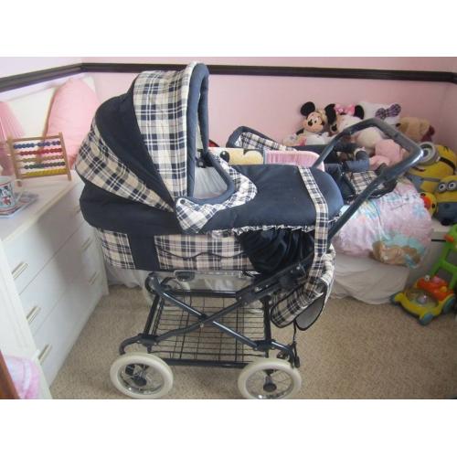 coach style pram pushchair