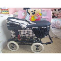 coach style pram pushchair