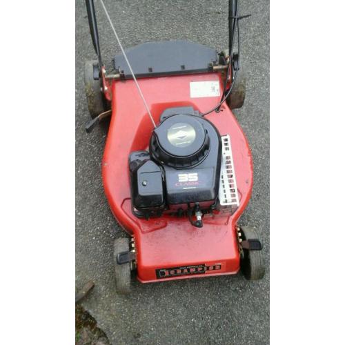Champion self propelled petrol lawnmower