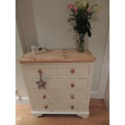 Shabby Chic Chest of Drawers