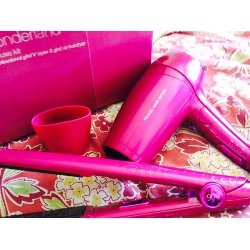 Ghd wonderland deluxe kit.