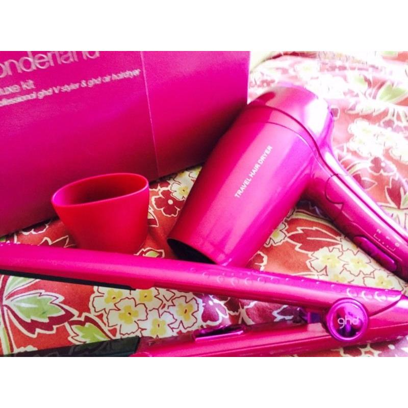 Ghd wonderland deluxe kit.