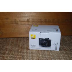Nikon 1 V1 + 10-30mm kit lens