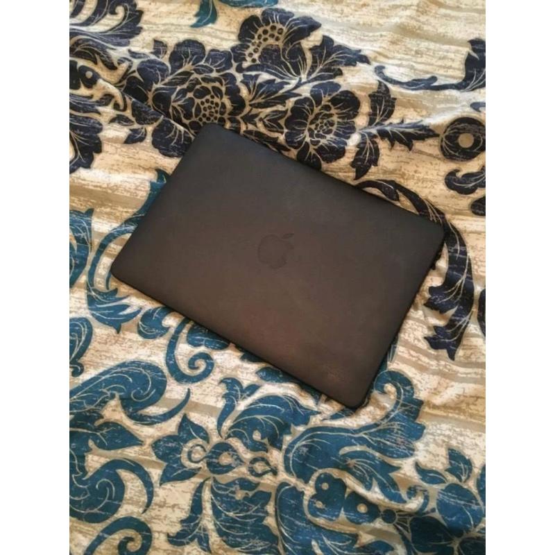 Apple Macbook Pro, Retina Display, 8GB memory, 250GB storage