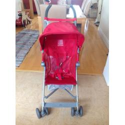 Maclaren stroller, hardly used, lightweight, great for travelling