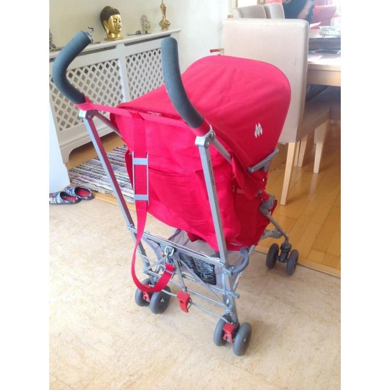 Maclaren stroller, hardly used, lightweight, great for travelling