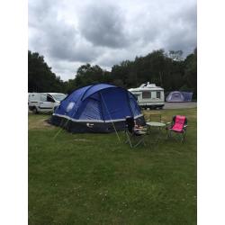 Hi Gear Voyager 6 tent with ground sheet and carpet