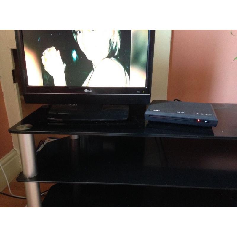 LG TV AND ALBA DVD PLAYER