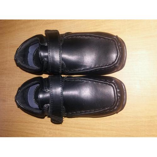 Boys shoes