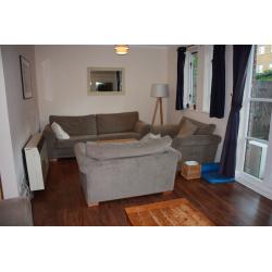 2 x Double rooms available with parking and a garden in SE1 Zone 1! Moments away from Borough