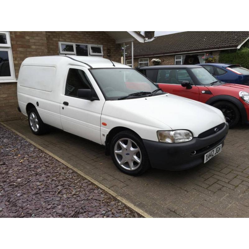 ford escort van 11 month's mot new engine and cam belt kit