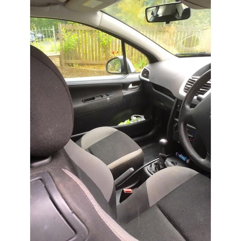 Peugeot 207 1.6 hdi-3 door