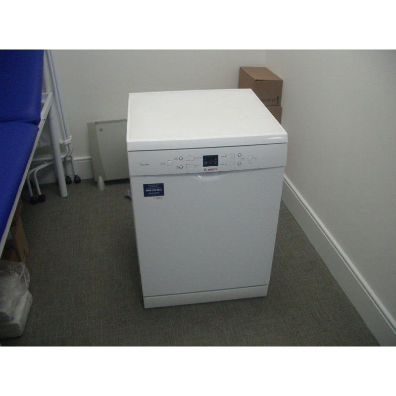 Nearly new Dishwasher for sale