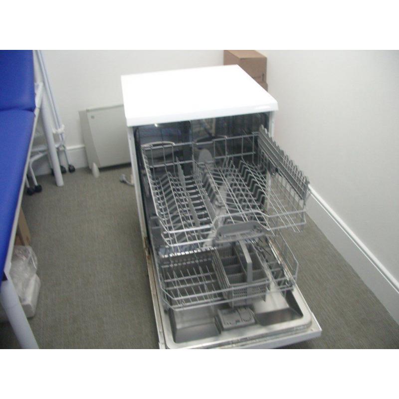 Nearly new Dishwasher for sale
