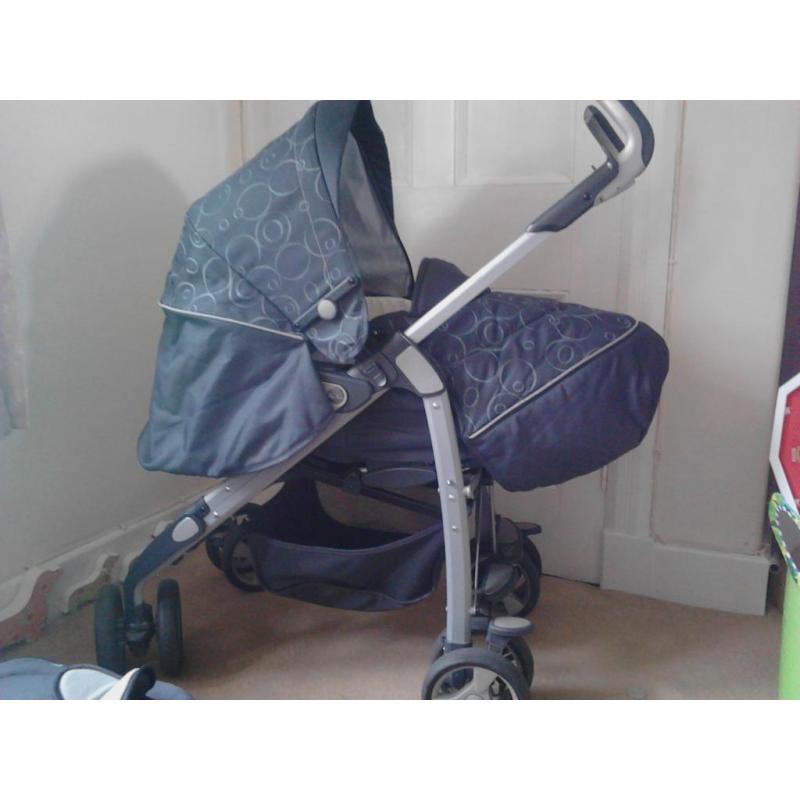 Silvercross 3D travel system / car seat and pram
