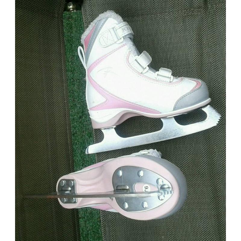 RIEDELL 615 GIRLS ICE SKATES