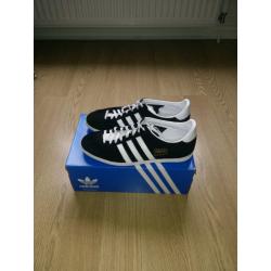 Adidas Gazelles size 9