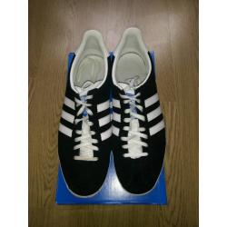 Adidas Gazelles size 9