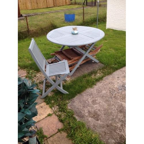 Four chairs and table