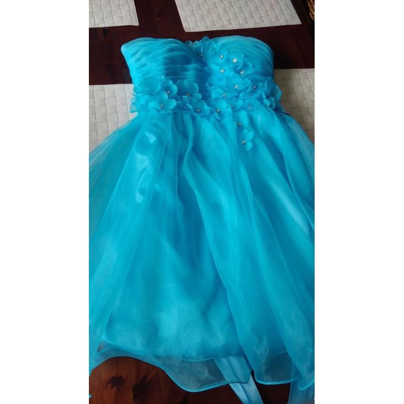 DRESS FOR SPECIAL OCCASIONS