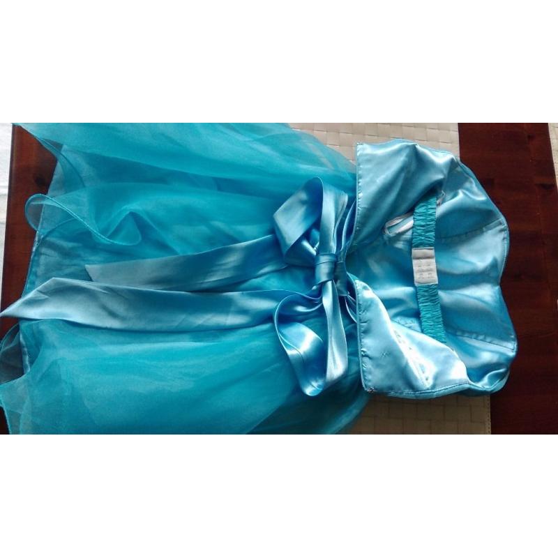 DRESS FOR SPECIAL OCCASIONS