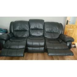 3-1-1black leather reclining suite