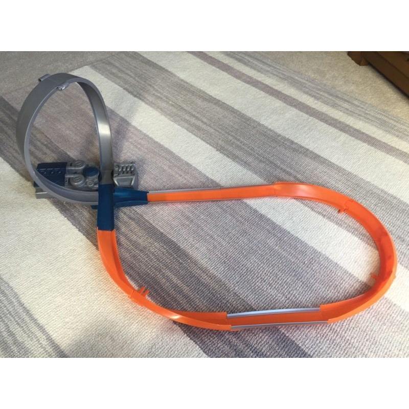 Hot Wheels Figure of 8 Raceway