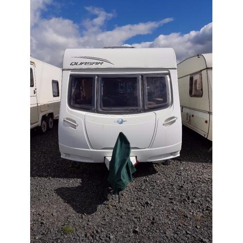 2010 LUNAR QUASAR 546 - 6 berth, triple bunk, family caravan with full size awning