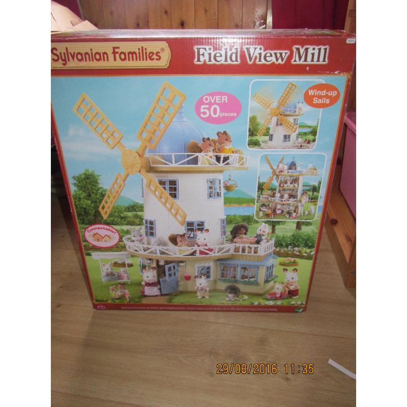 Sylvanian Families field view mill boxed