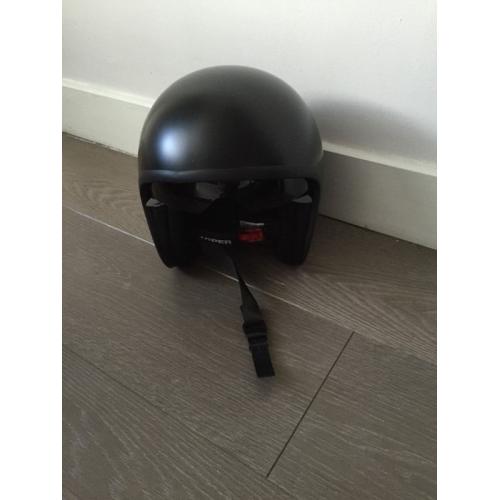Motorcycle helmet