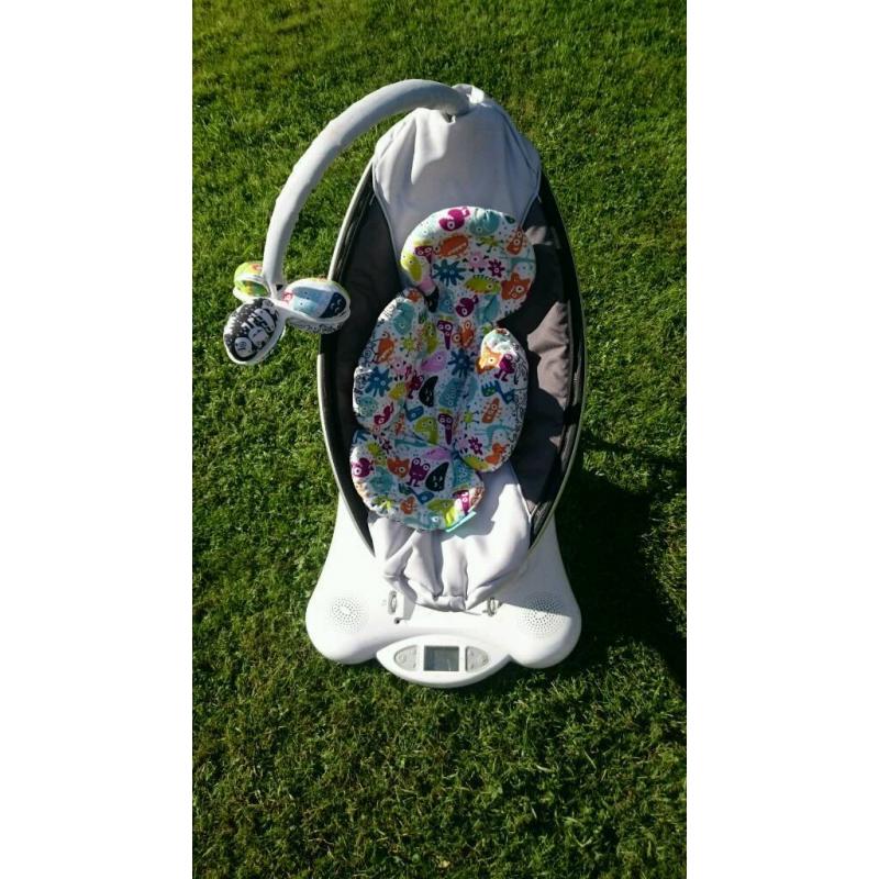 Mamaroo baby rocker