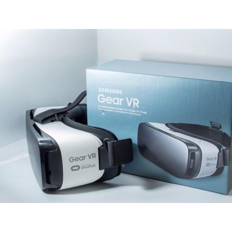 Samsung Gear VR headset