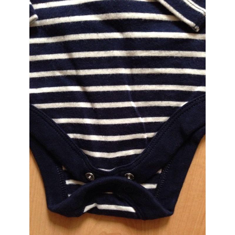John Lewis body suit age 3-6 months in great condition