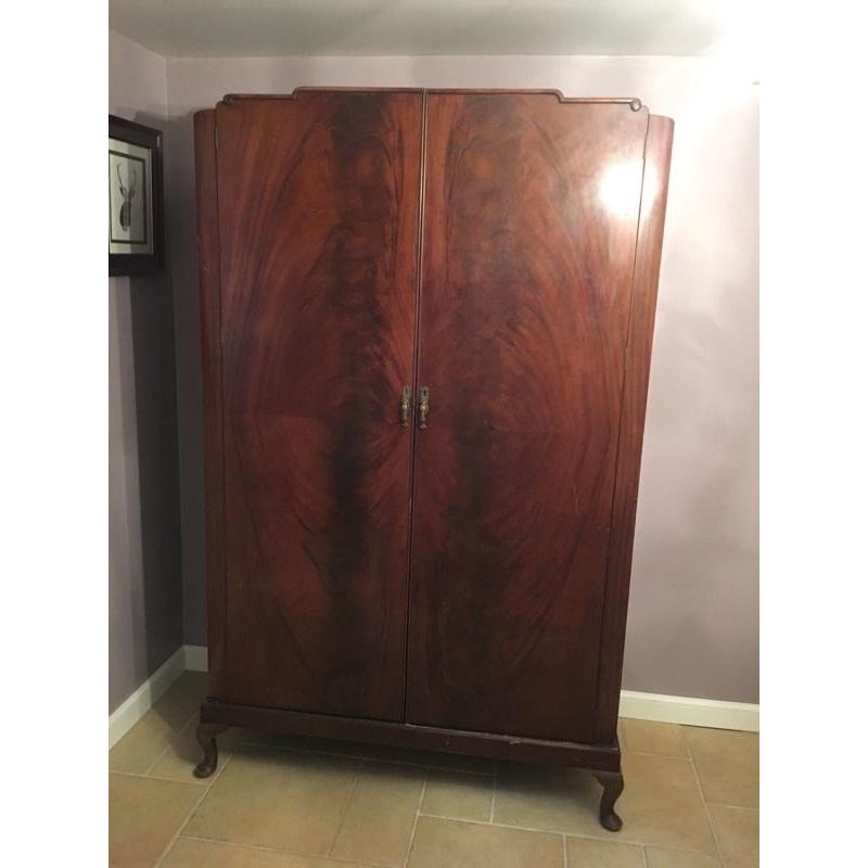 Free wardrobe in eh45