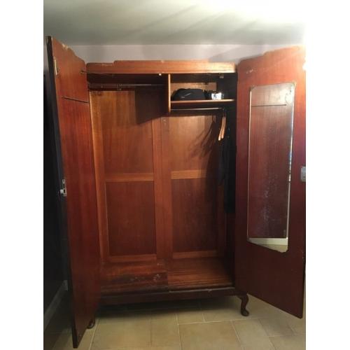 Free wardrobe in eh45