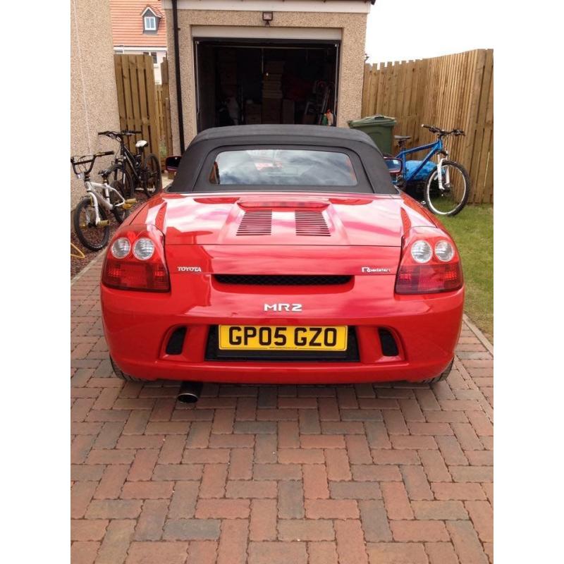 Toyota MR2 1.8 VVT-i 2 seat convertable Chilli Red Low Mileage & Full Toyota Franchise Maintenance