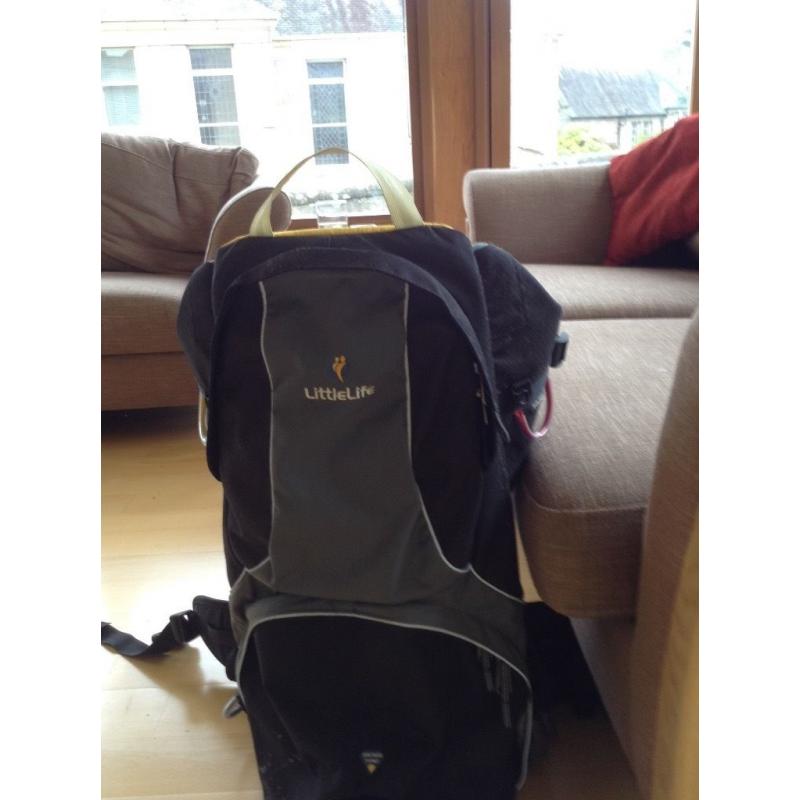Child carrier - littlelife