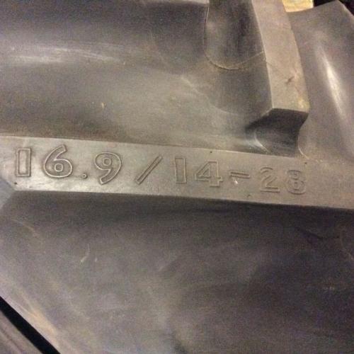 16.9/14 X 28 Goodyear SG 12 Ply Tractor Tyre
